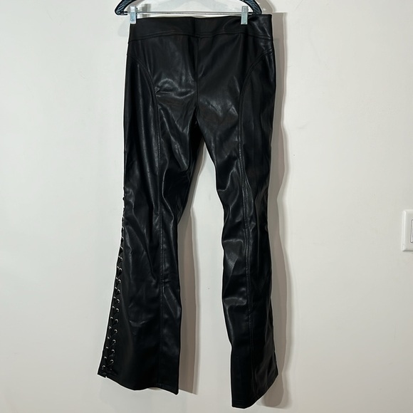 New Generation Kiss Butterfly lace up vegan leather flare leg pants plus xxl - Picture 6 of 9